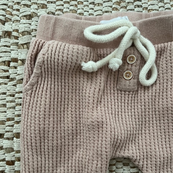 Jamie Kay Waffle Knit Jogger - Picture 2 of 3